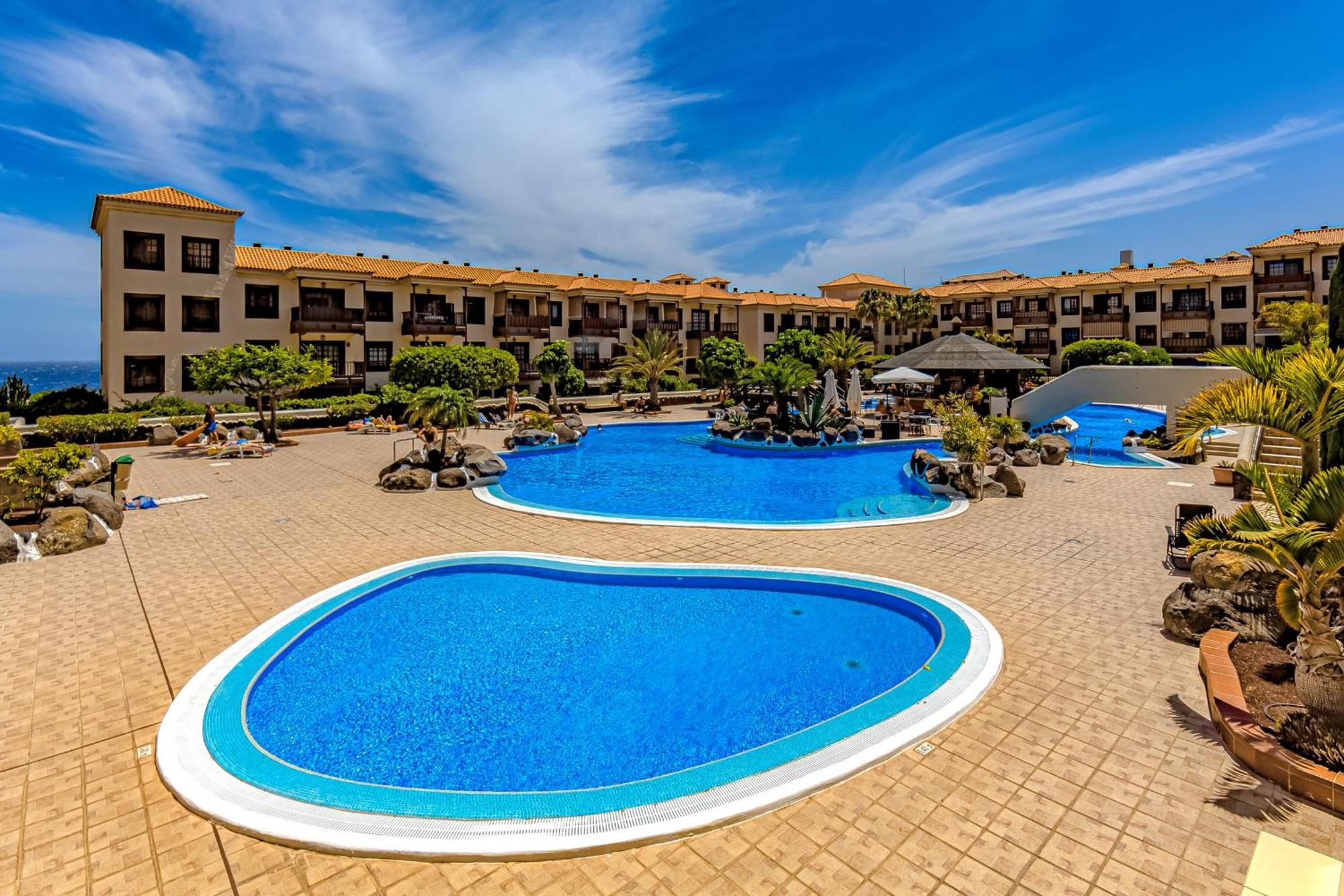 One Bedroom, Sea Front, In Complex With Pool Costa Del Silencio