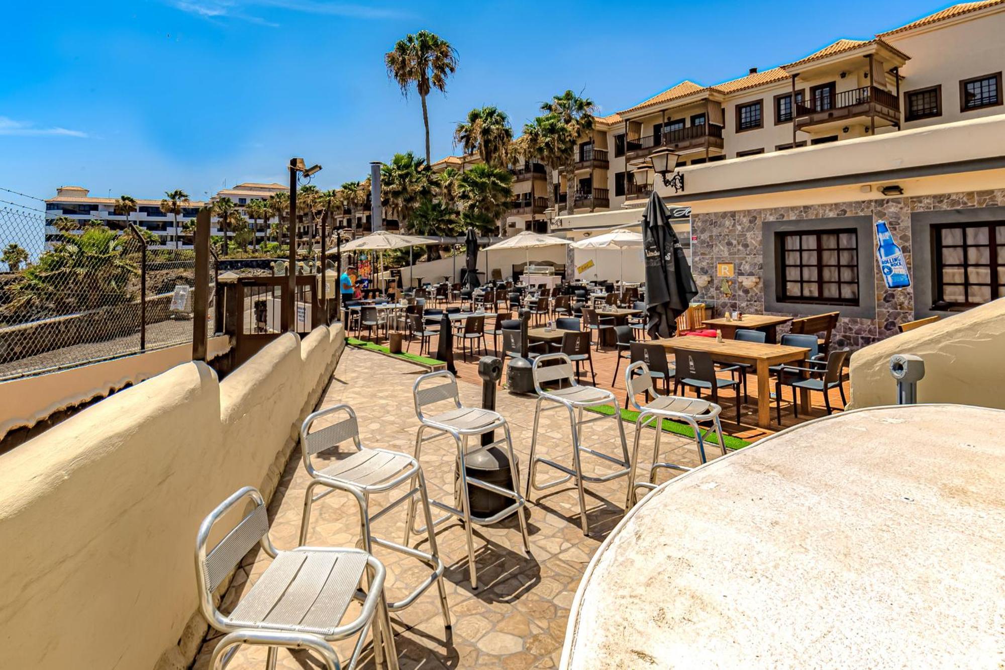 One Bedroom, Sea Front, In Complex With Pool Costa Del Silencio