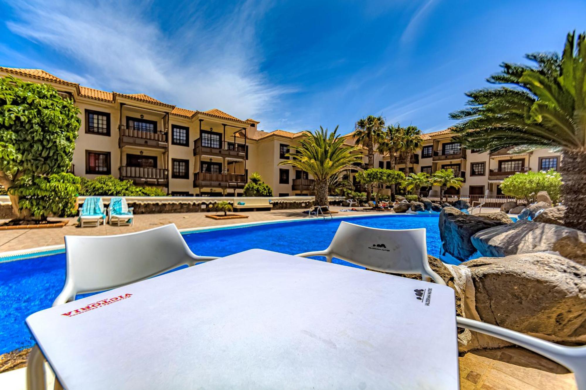 One Bedroom, Sea Front, In Complex With Pool Costa Del Silencio