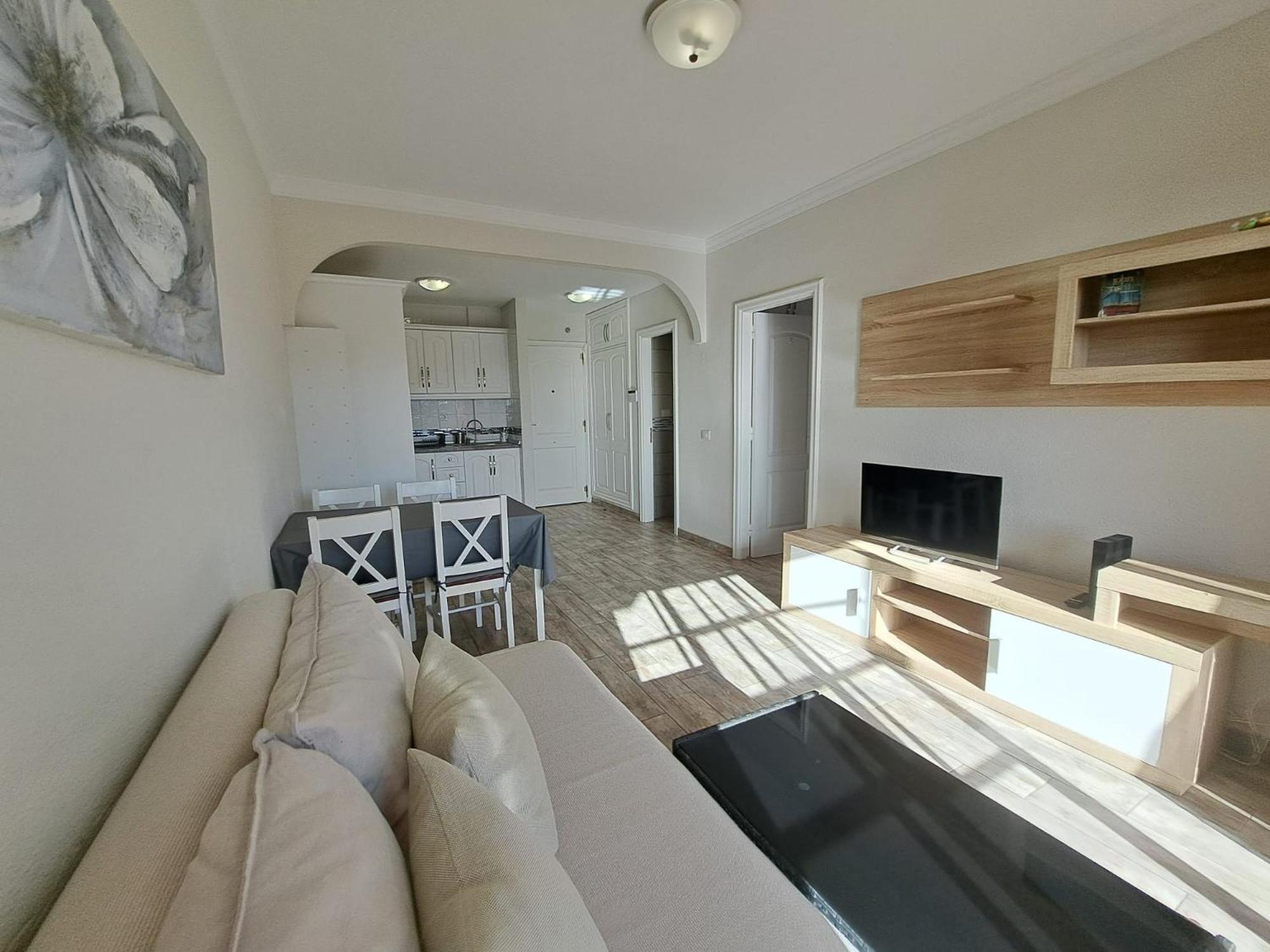 One Bedroom, Sea Front, In Complex With Pool Costa Del Silencio