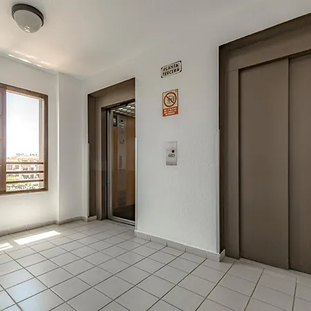 Atlantis 3 One Bedroom, Sea Front, In Complex With Pool Costa Del Silencio Exterior photo