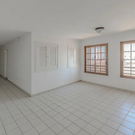 Atlantis 3 One Bedroom, Sea Front, In Complex With Pool Costa Del Silencio Exterior photo